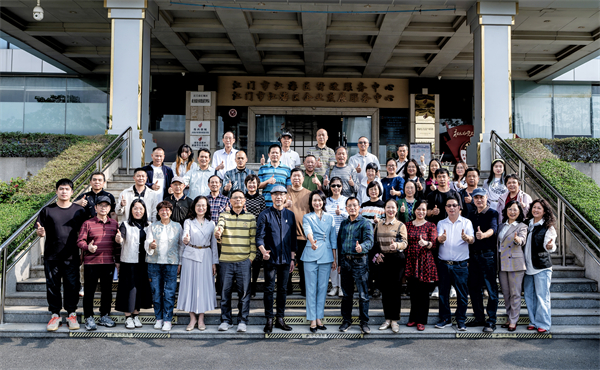 江门市江海区摄影家协会第一次会员大会顺利召开！